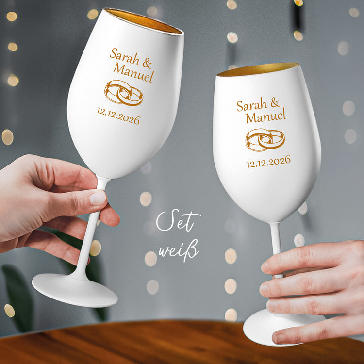 Farbiges Weinglas Set zur Hochzeit - Ringe mit Personalisierung