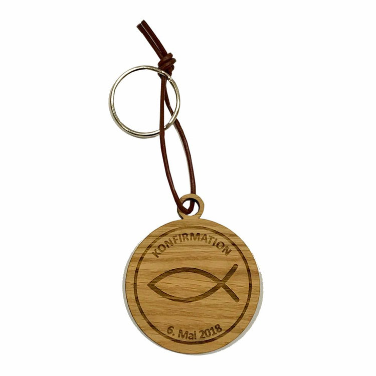 Schlüsselanhänger aus Holz zur Konfirmation / Kommunion - personalisiert (rund)