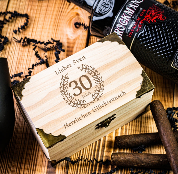 Personalisierbare Schatztruhe Glückwunsch zum 30. Geburtstag