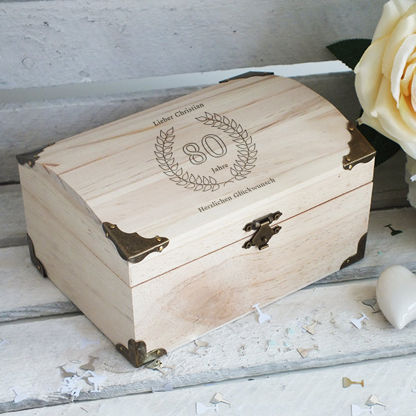 Personalisierbare Schatztruhe zum 80. Geburtstag