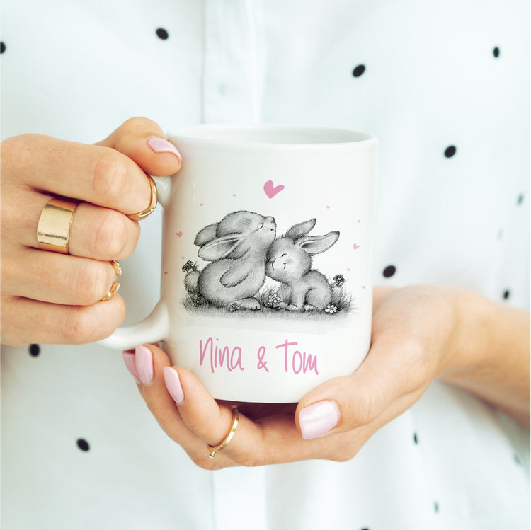 Weiße Tasse verliebte Hasen mit Personalisierung