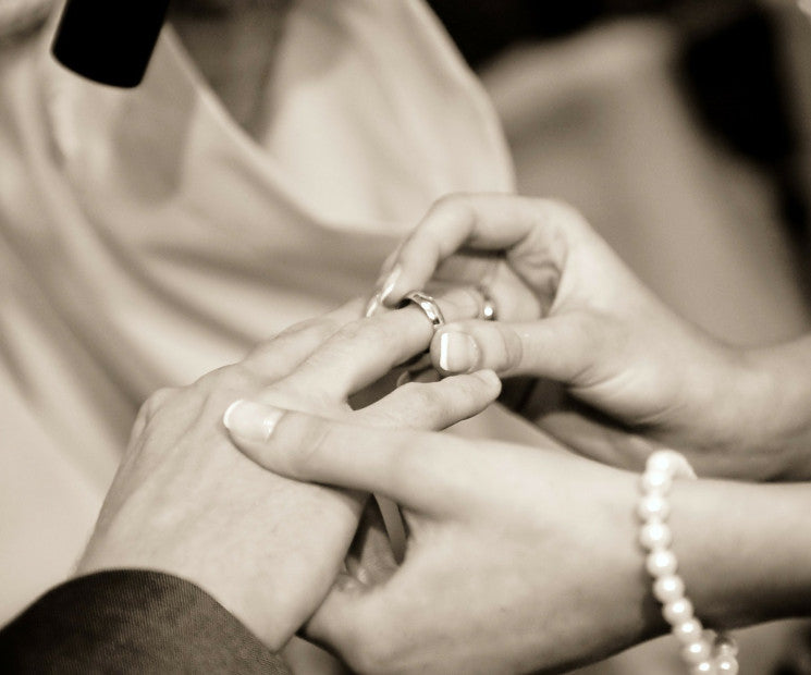 Hochzeitssprüche Rührende Sprüche für Gast und Brautpaar zur Hochzeit
