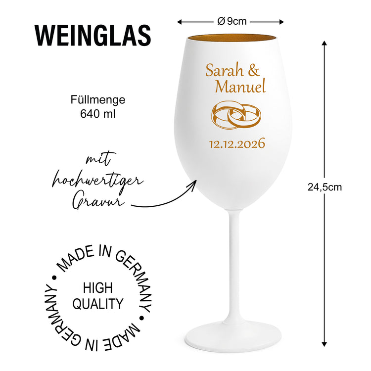 Farbiges Weinglas zur Hochzeit - Ringe mit Personalisierung
