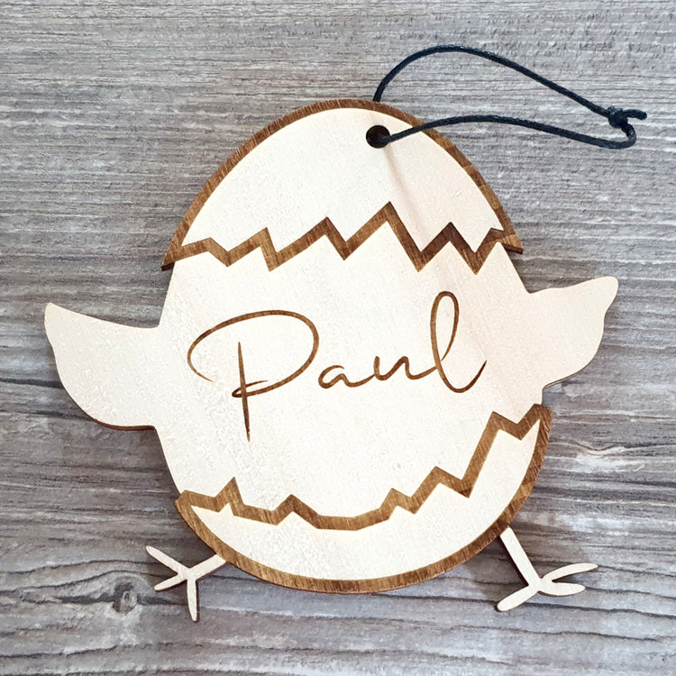 Personalisierter Osteranhänger Küken aus Holz