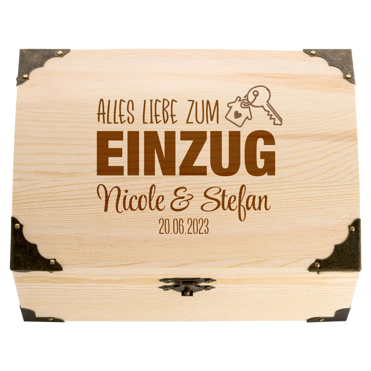 Schatztruhe mit Namensgravur & Datum Einzug