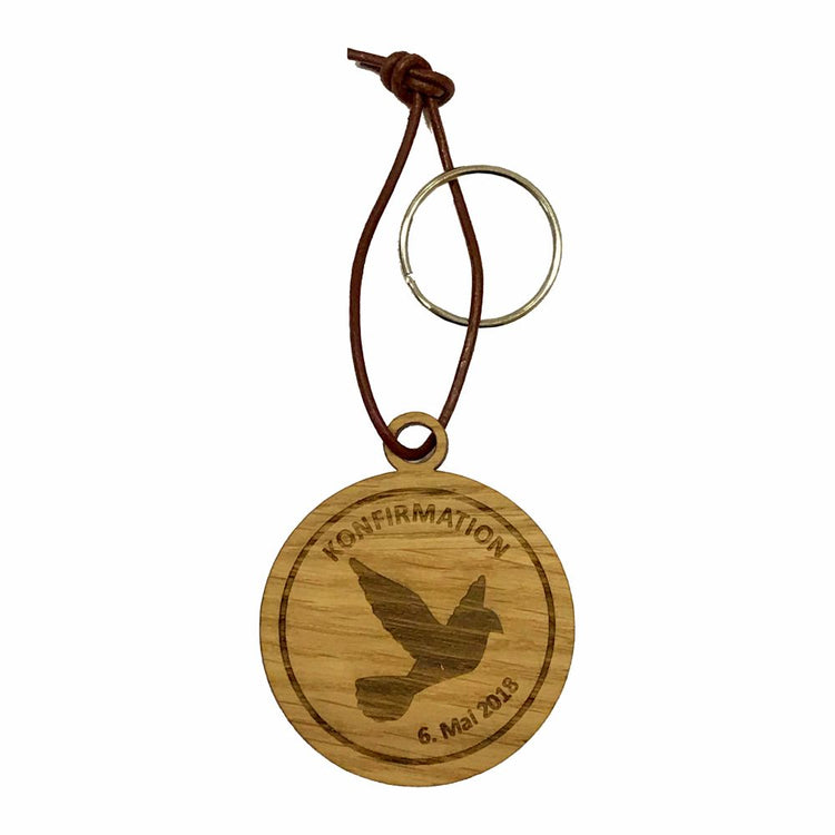 Schlüsselanhänger aus Holz zur Konfirmation / Kommunion - personalisiert (rund)