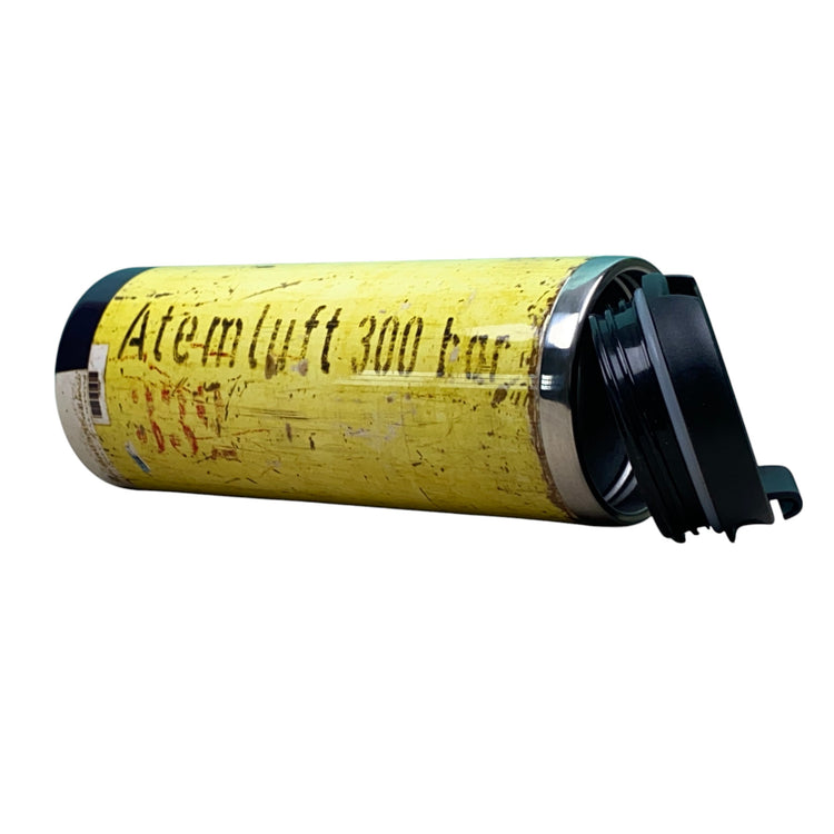 Thermobecher im Atemluftflaschen-Design
